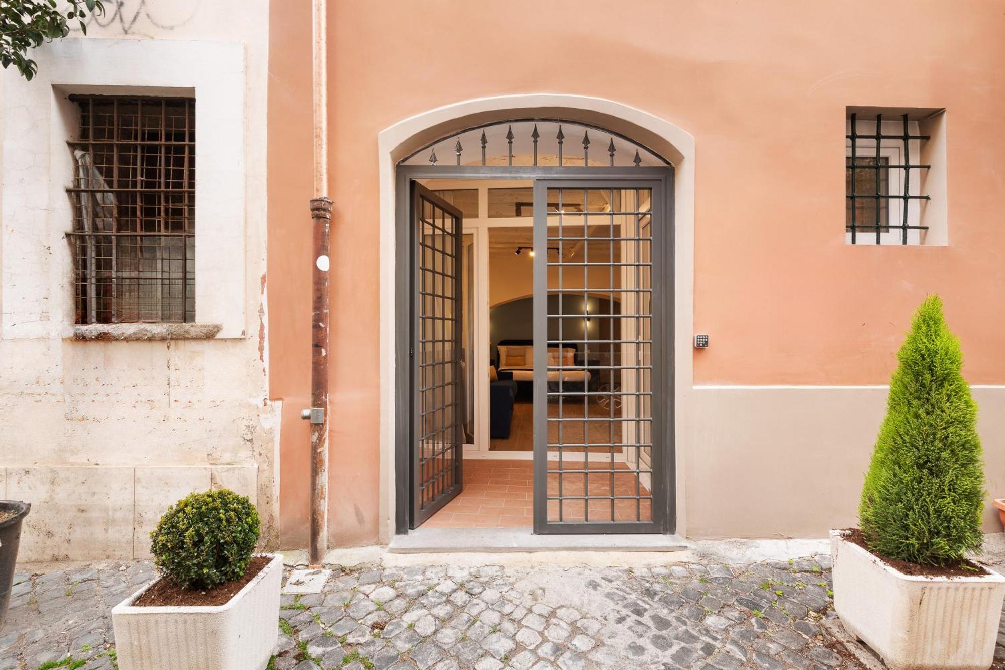 Leopardo Boutique Apartment In Trastevere Rome Buitenkant foto