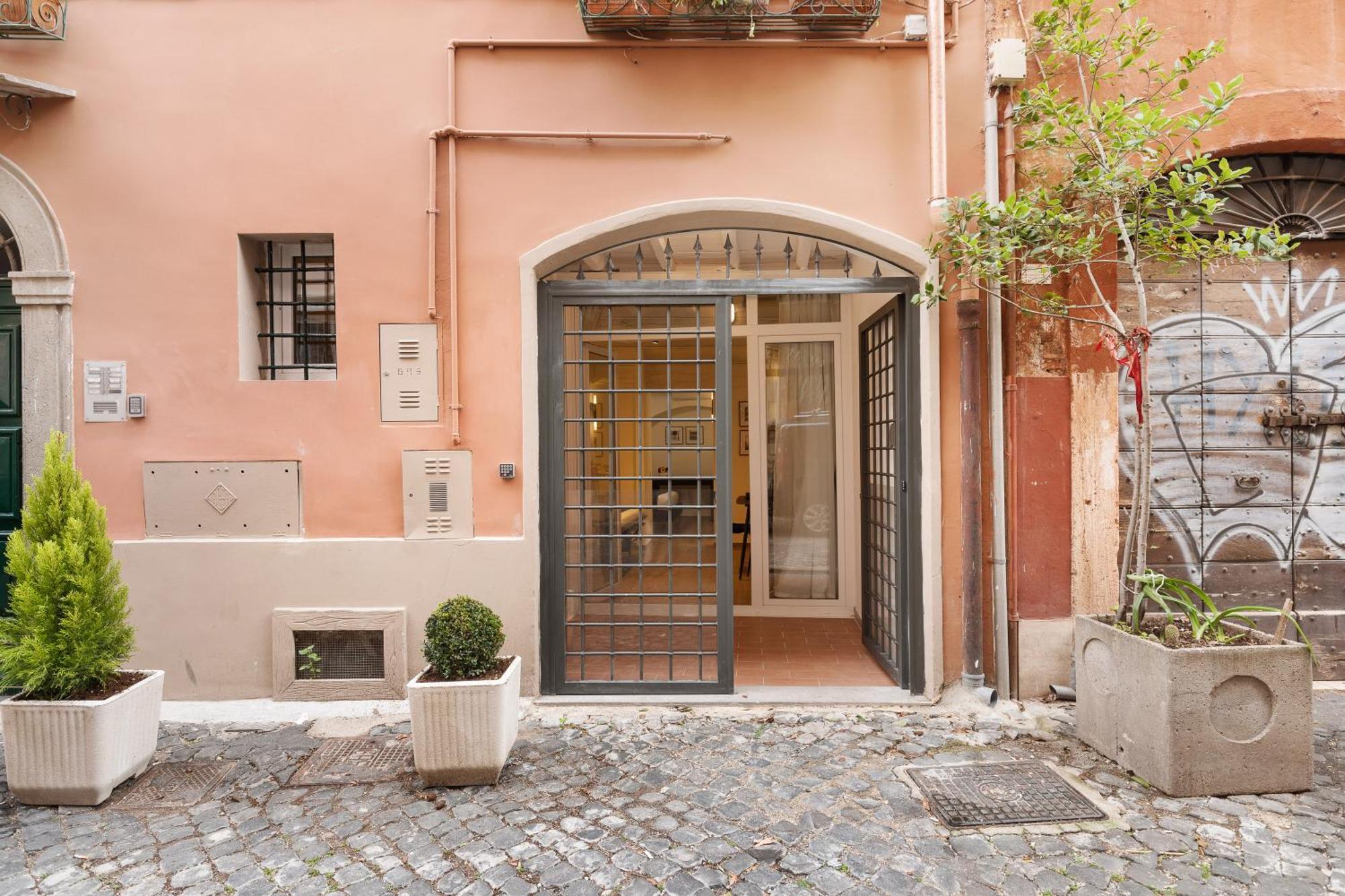 Leopardo Boutique Apartment In Trastevere Rome Buitenkant foto